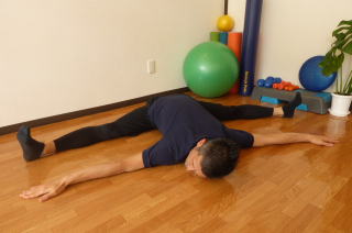 開脚ストレッチ＠可児市・整体屋しみず